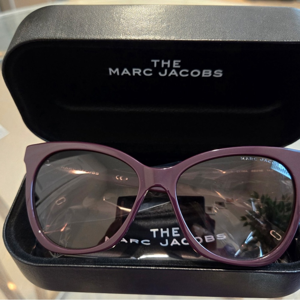 Marc Jacobs Plum Sunglasses
56mm Cat eyeglasses